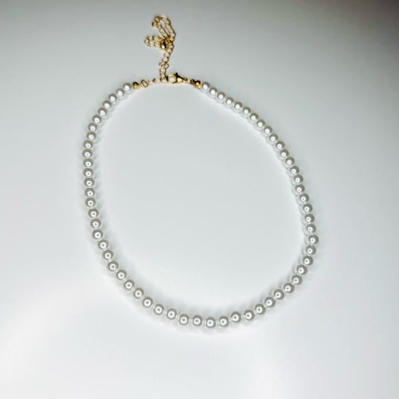 Faux Pearl Necklace - Picture 2 of 2